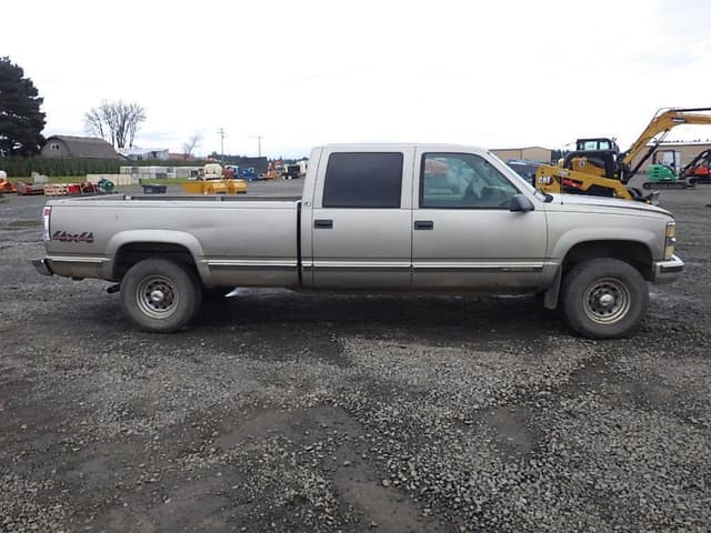 Image of Chevrolet 3500 equipment image 3