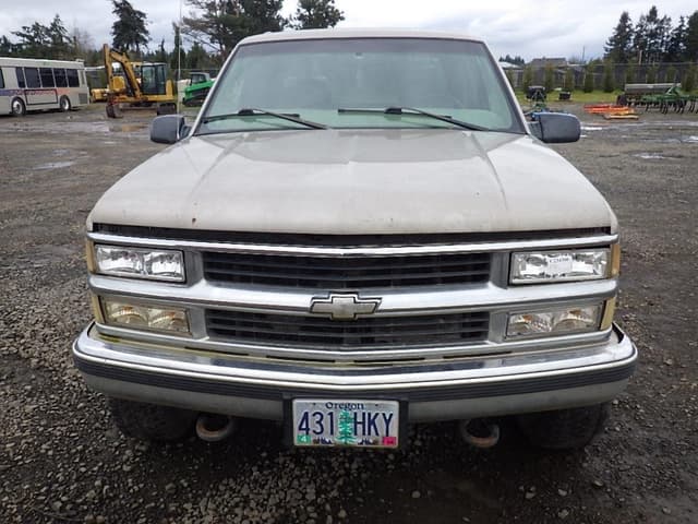 Image of Chevrolet 3500 equipment image 1