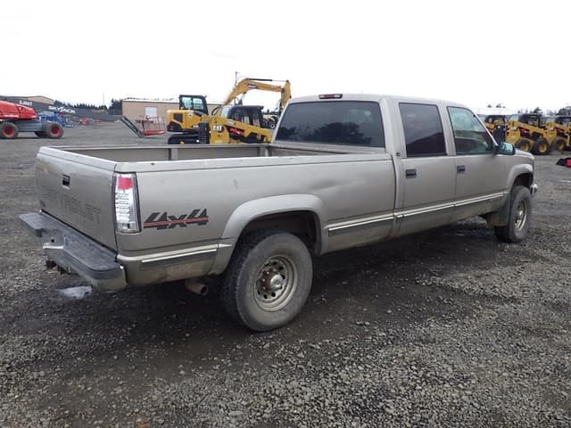 Image of Chevrolet 3500 equipment image 4