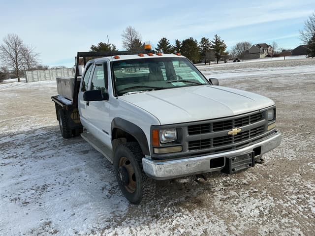 Image of Chevrolet 3500 equipment image 1