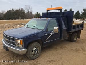 1999 Chevrolet 3500 Image