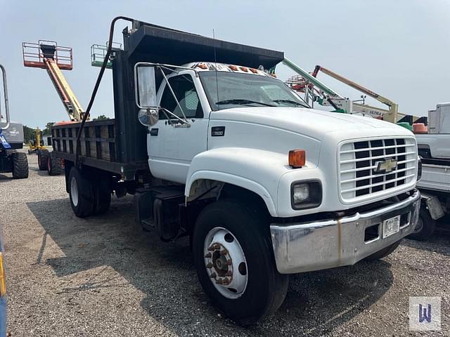 Image of Chevrolet C7500 equipment image 1