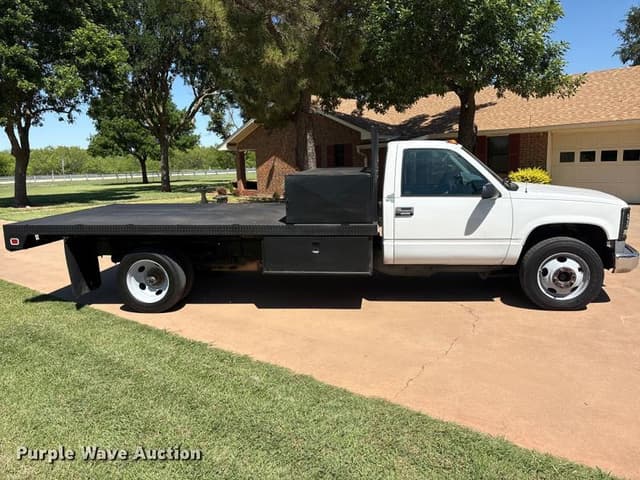 Image of Chevrolet GMT400 equipment image 3