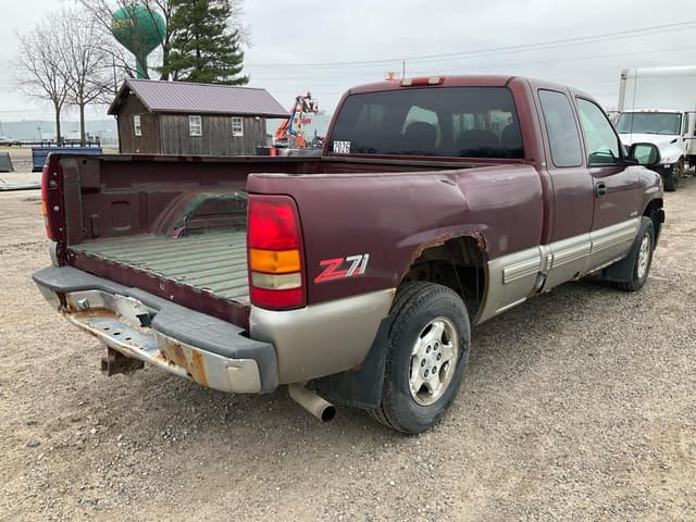 Image of Chevrolet 1500 equipment image 4