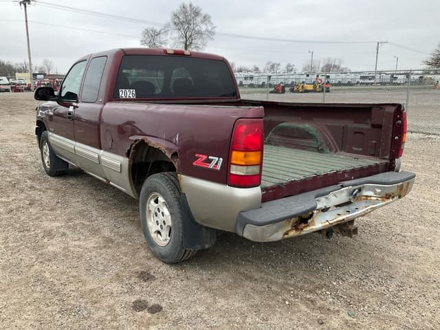 Image of Chevrolet 1500 equipment image 2