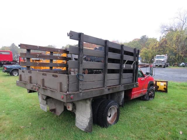 Image of Chevrolet K3500 equipment image 3