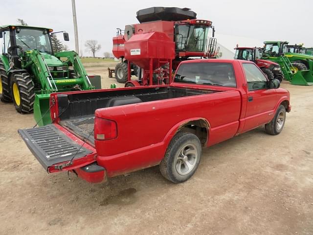 Image of Chevrolet S10 equipment image 4