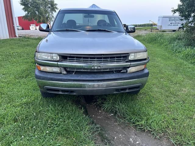 Image of Chevrolet 1500 equipment image 3