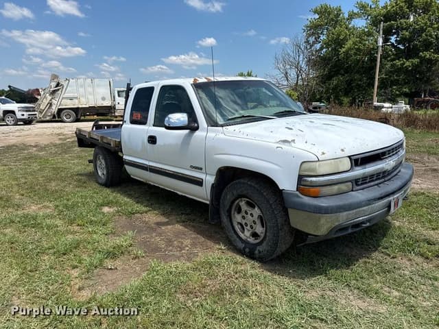 Image of Chevrolet 1500 equipment image 2