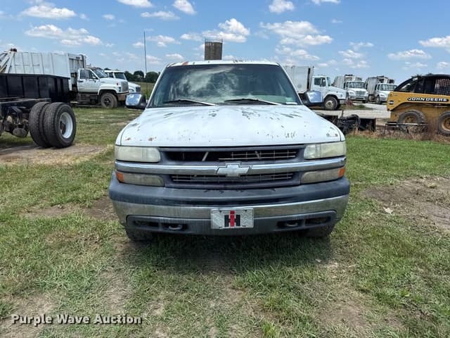 Image of Chevrolet 1500 equipment image 1
