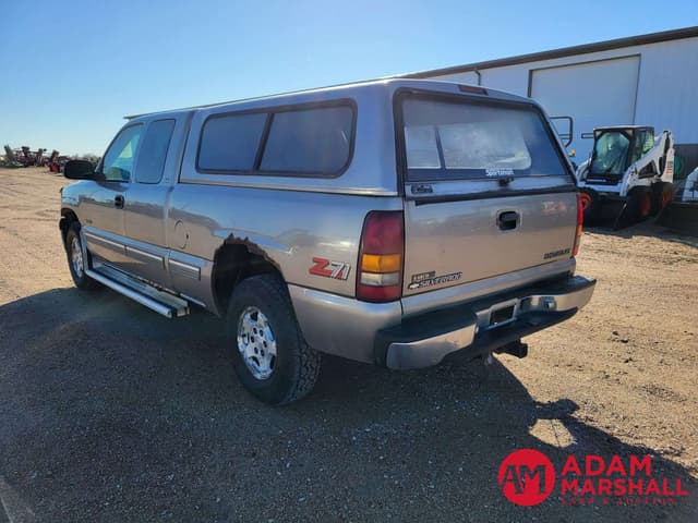 Image of Chevrolet 1500 equipment image 3