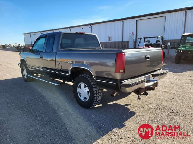 Image of Chevrolet 1500 equipment image 3