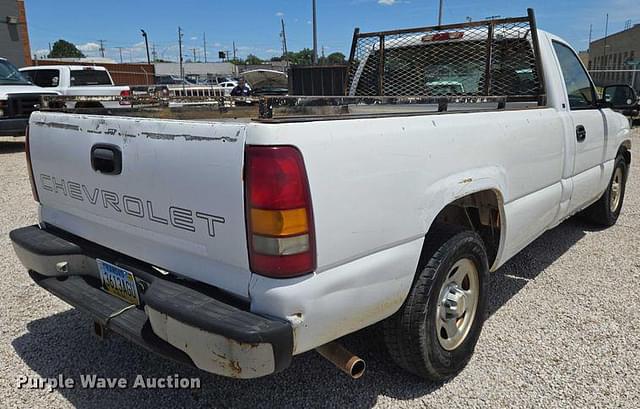 Image of Chevrolet 1500 equipment image 4