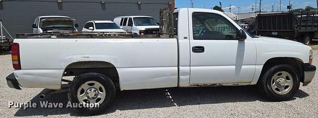 Image of Chevrolet 1500 equipment image 3