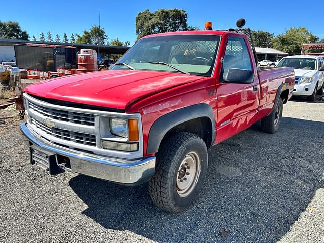 Image of Chevrolet 2500 equipment image 1