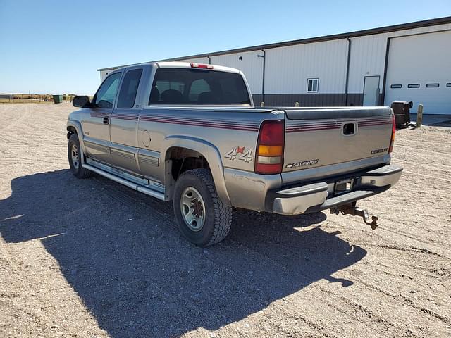 Image of Chevrolet 2500 equipment image 3