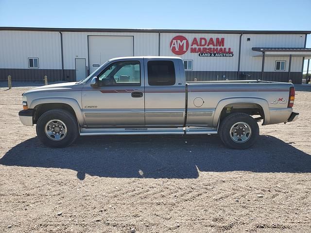 Image of Chevrolet 2500 equipment image 4