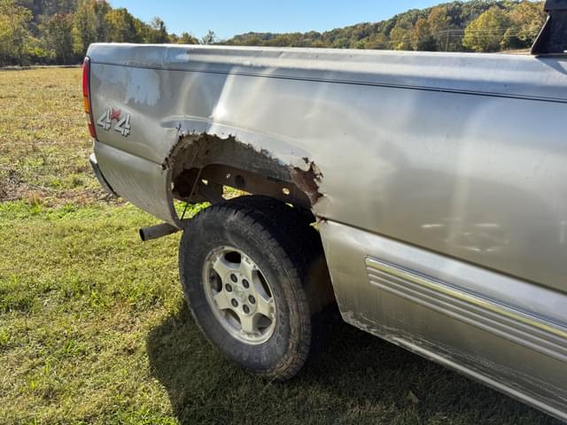 Image of Chevrolet 1500 equipment image 1