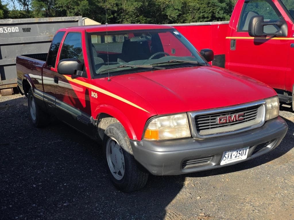 Image of GMC Sonoma Primary image