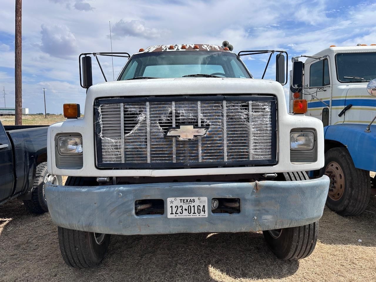 1999 Chevrolet Top Kick Equipment Image0