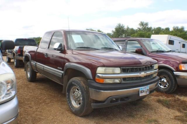 Image of Chevrolet 2500 equipment image 1