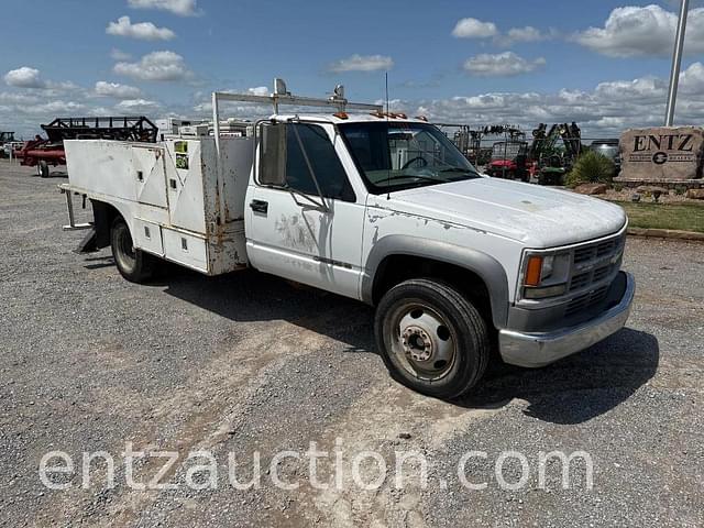 Image of Chevrolet 3500HD equipment image 2