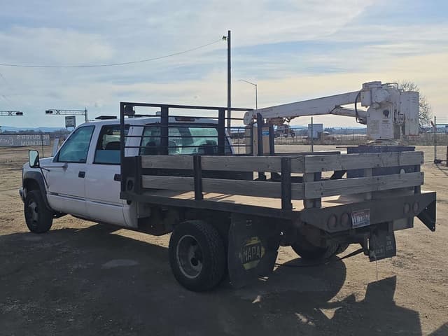 Image of Chevrolet 3500 equipment image 4