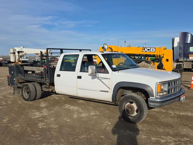 Image of Chevrolet 3500 equipment image 1