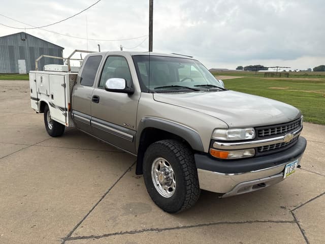 Image of Chevrolet K2500 equipment image 1