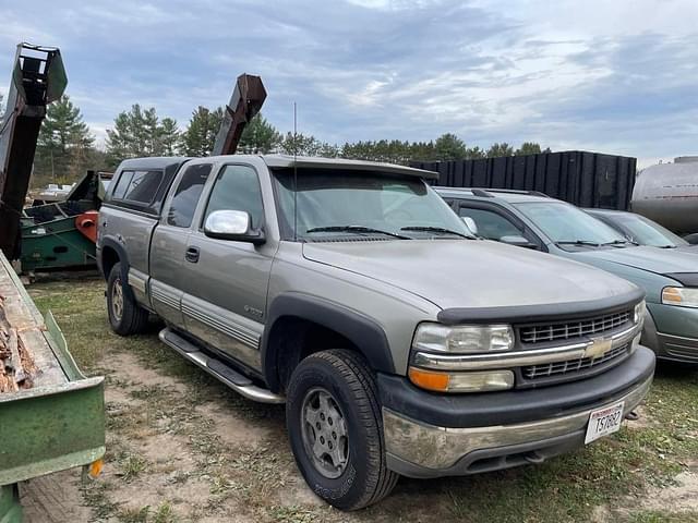 Image of Chevrolet 1500 equipment image 2