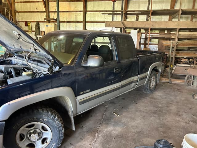 Image of Chevrolet 1500 equipment image 2