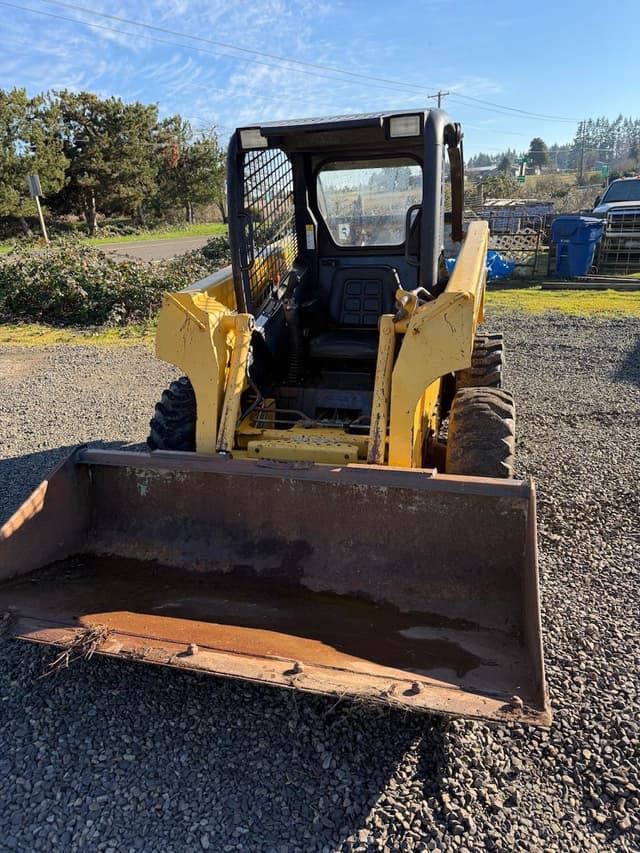 Image of John Deere 240 equipment image 3