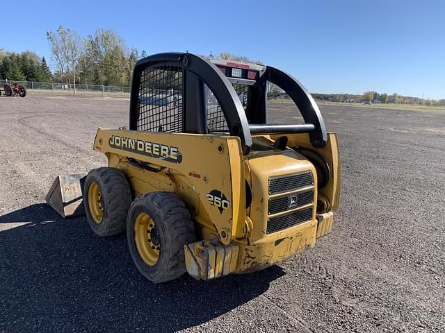 Image of John Deere 250 equipment image 2