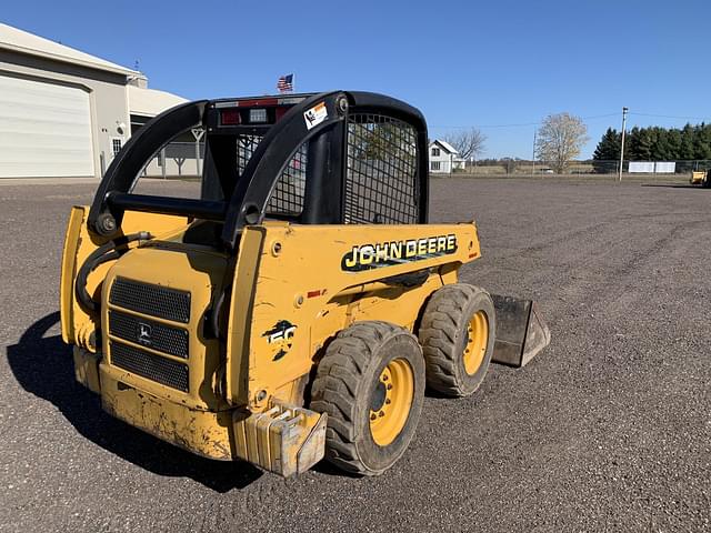 Image of John Deere 250 equipment image 1