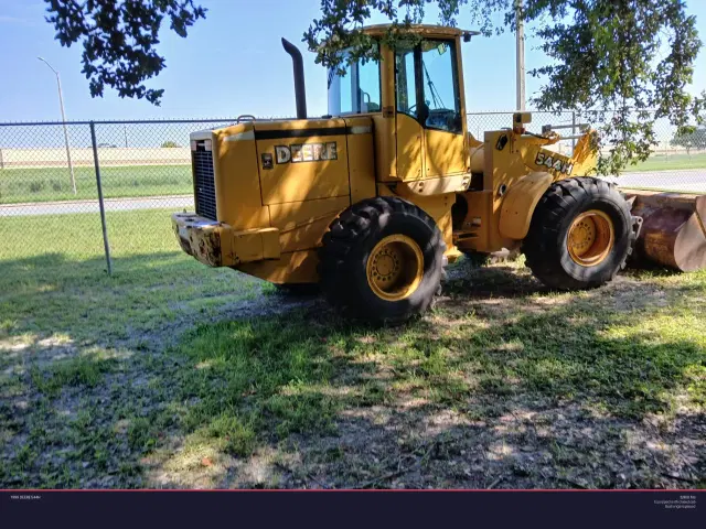 Image of John Deere 544H equipment image 1