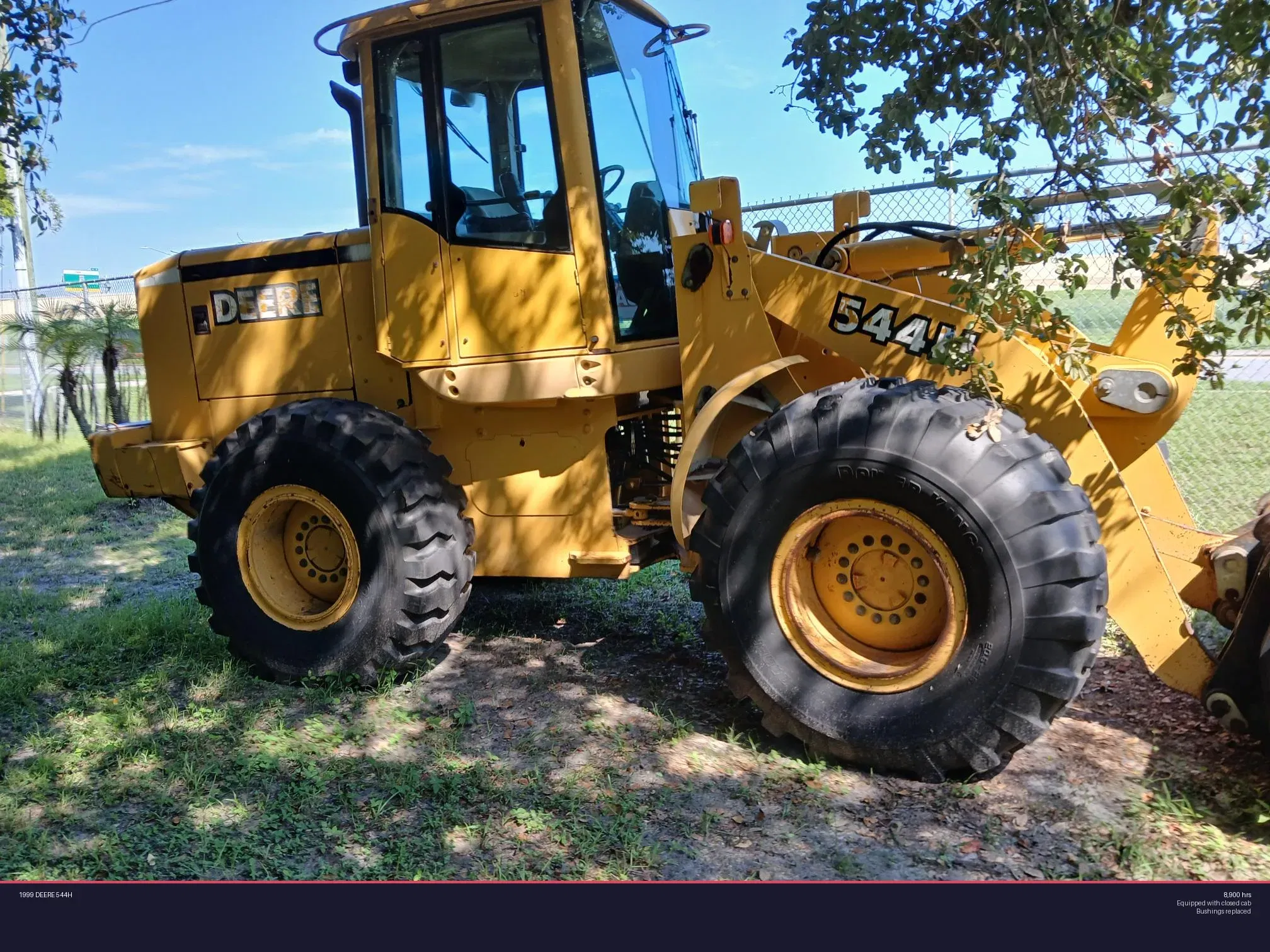 1999 John Deere 544H Equipment Image0
