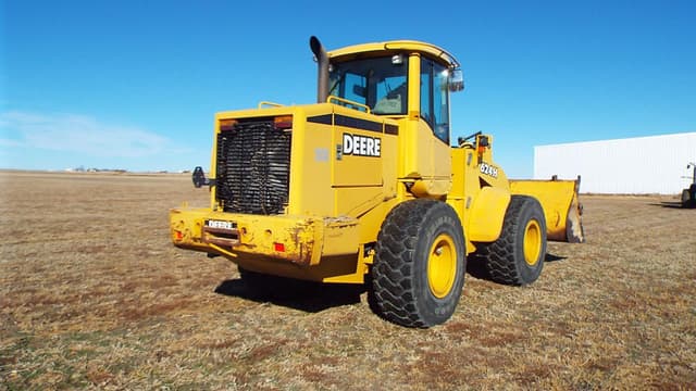 Image of John Deere 624H equipment image 1