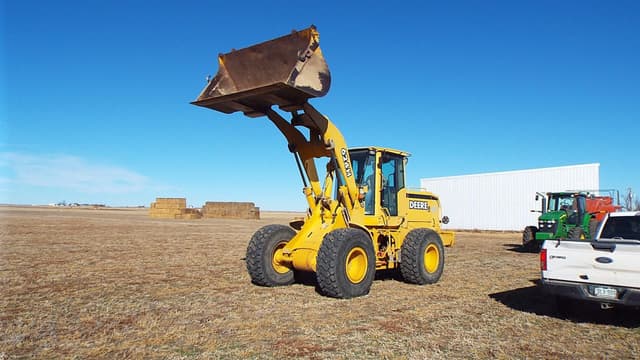 Image of John Deere 624H equipment image 2