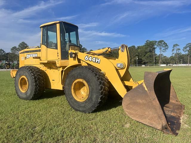 Image of John Deere 644H equipment image 1