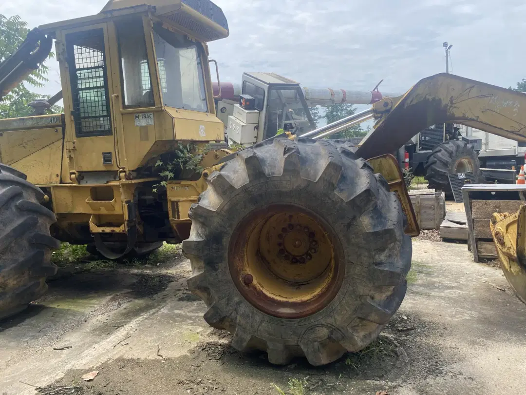 Image of John Deere 648G Primary image