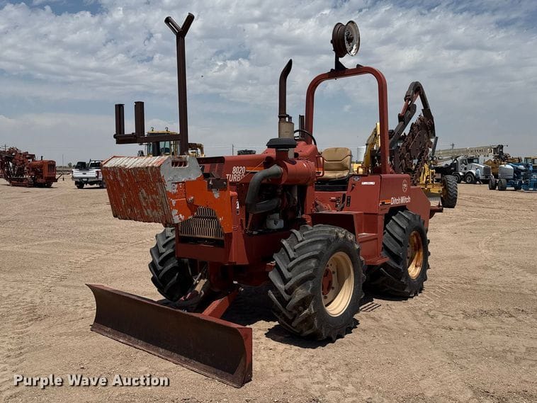 1999 Ditch Witch 8020T Equipment Image0