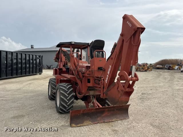 Image of Ditch Witch 8020T equipment image 2