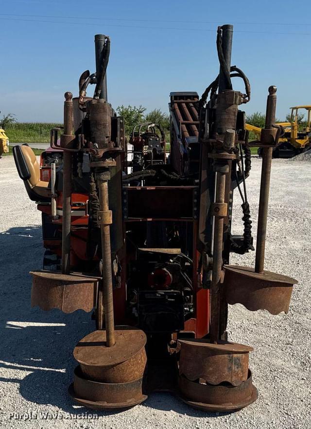 Image of Ditch Witch JT2720 equipment image 1