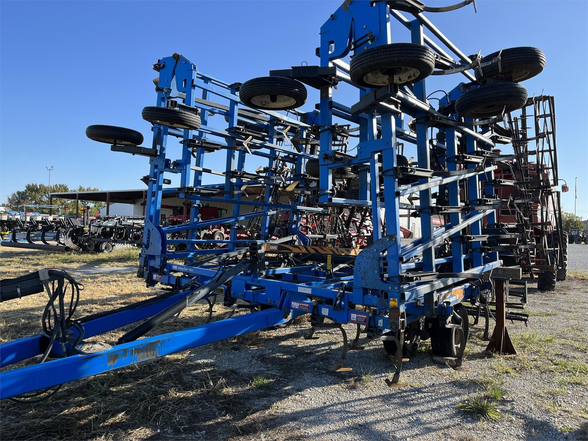 1999 DMI Tigermate II Equipment Image0