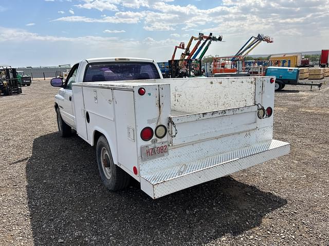 Image of Dodge Ram 2500 equipment image 1