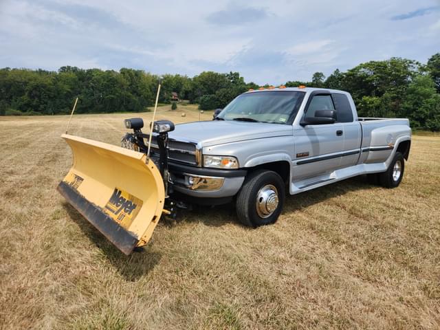 Image of Dodge Ram 3500 equipment image 1