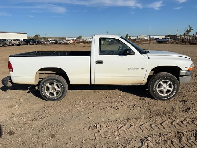 Image of Dodge Dakota equipment image 3