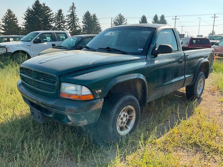 1999 Dodge Dakota Equipment Image0