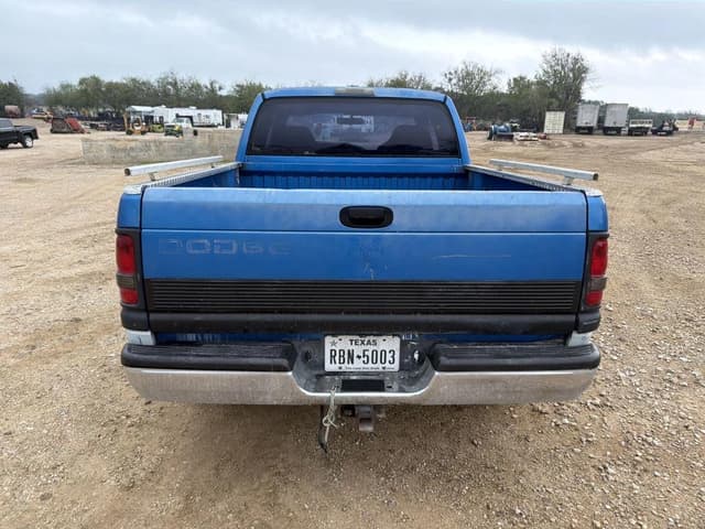 Image of Dodge Ram 1500 equipment image 3