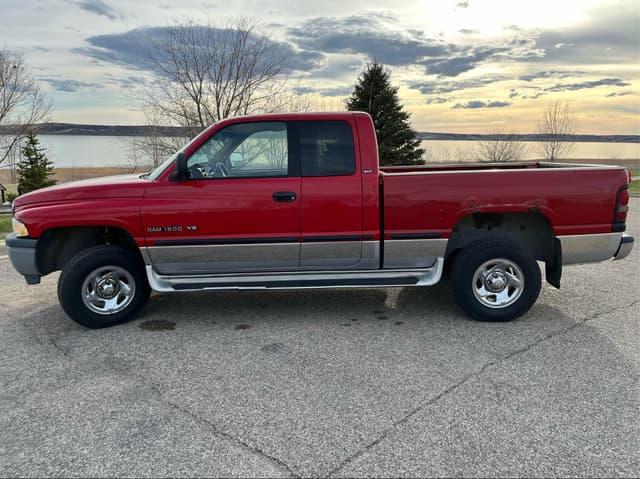 Image of Dodge Ram 1500 equipment image 1